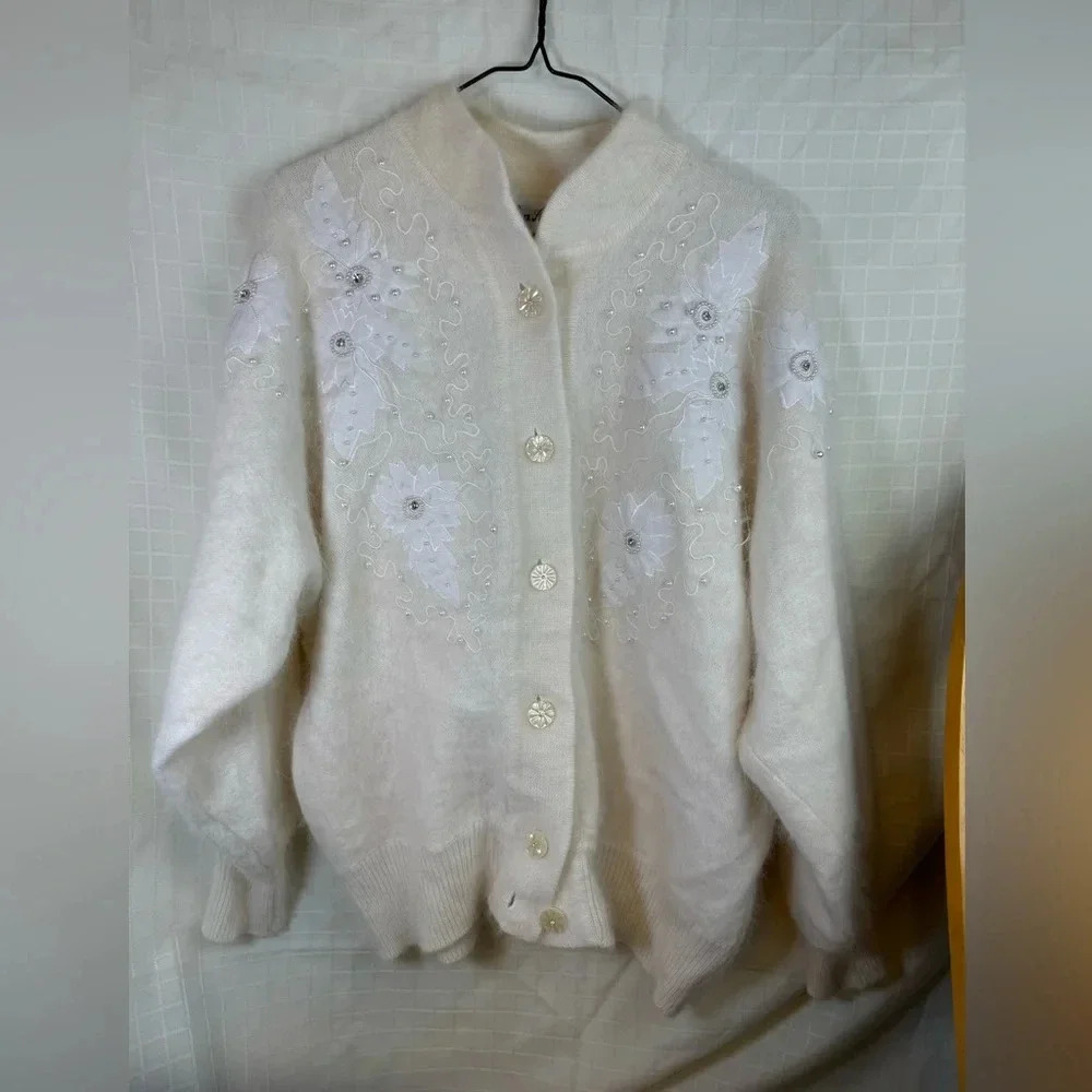 Women’s San Angelo Cream White Sz M Wool rabbit Blend button up sweater cardigan